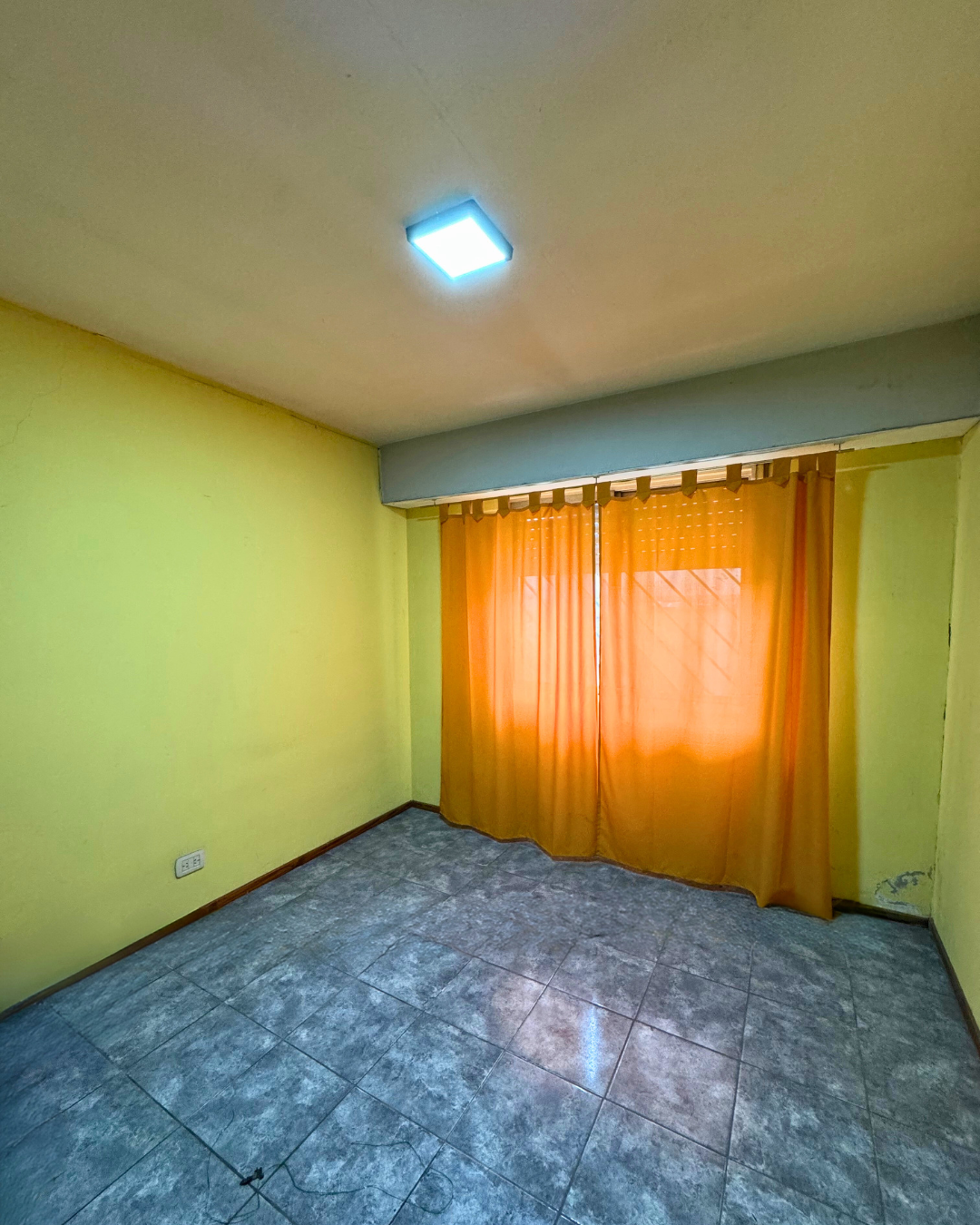 CHALET EN BARRIO LOS TRONCOS - Imagen 11