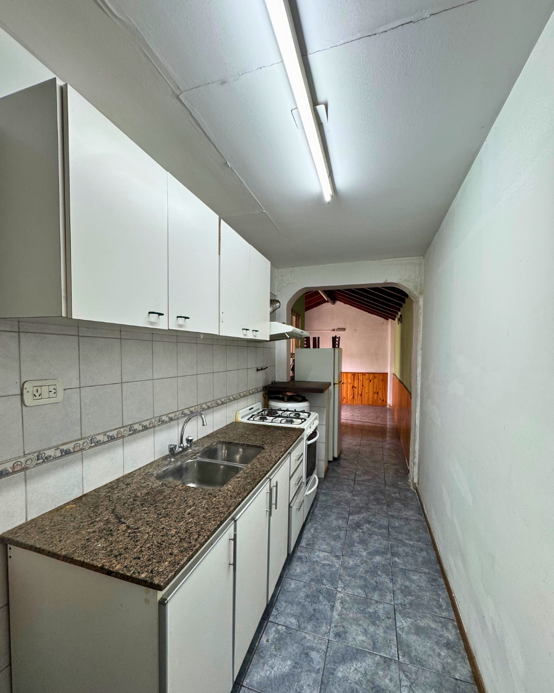 CHALET EN BARRIO LOS TRONCOS - Imagen 13