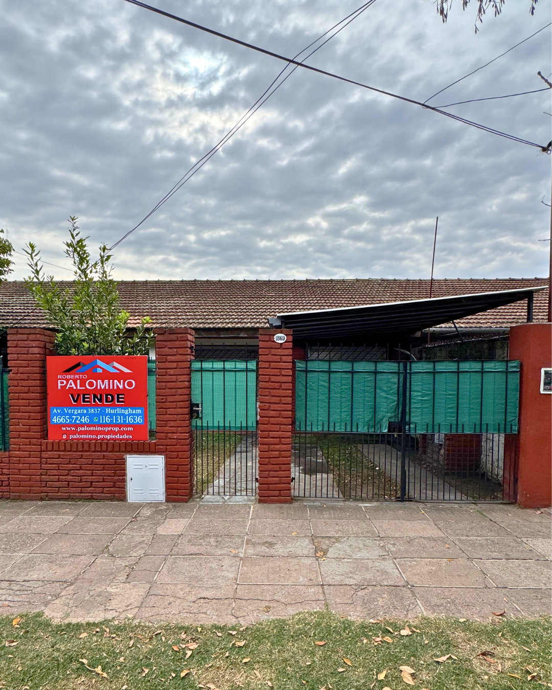 CHALET EN BARRIO LOS TRONCOS