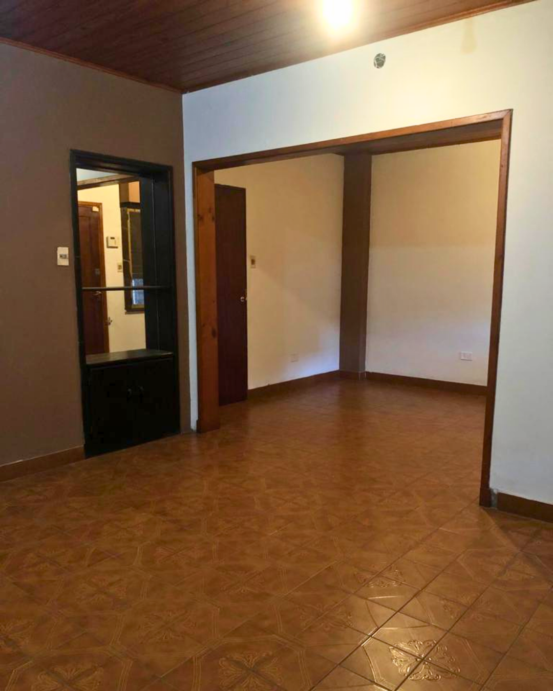 CHALET 6 AMB. A METROS DE AVENIDA. APTO CREDITO - Imagen 3