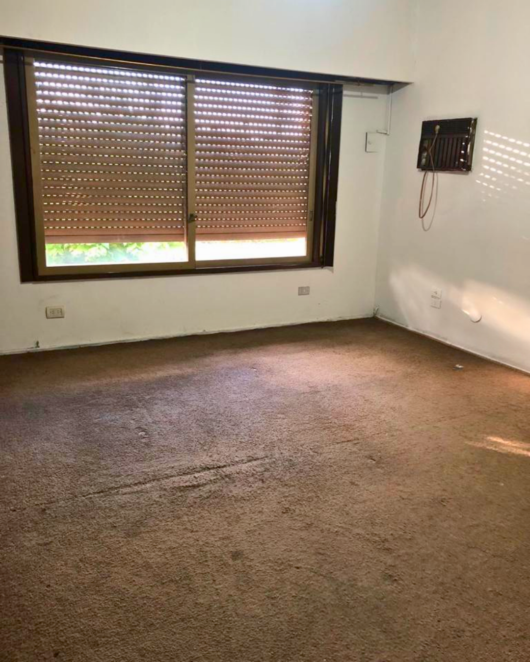 CHALET 6 AMB. A METROS DE AVENIDA. APTO CREDITO - Imagen 4