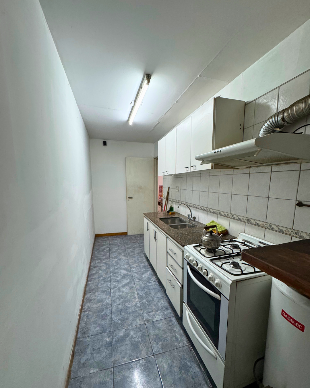CHALET EN BARRIO LOS TRONCOS - Imagen 7