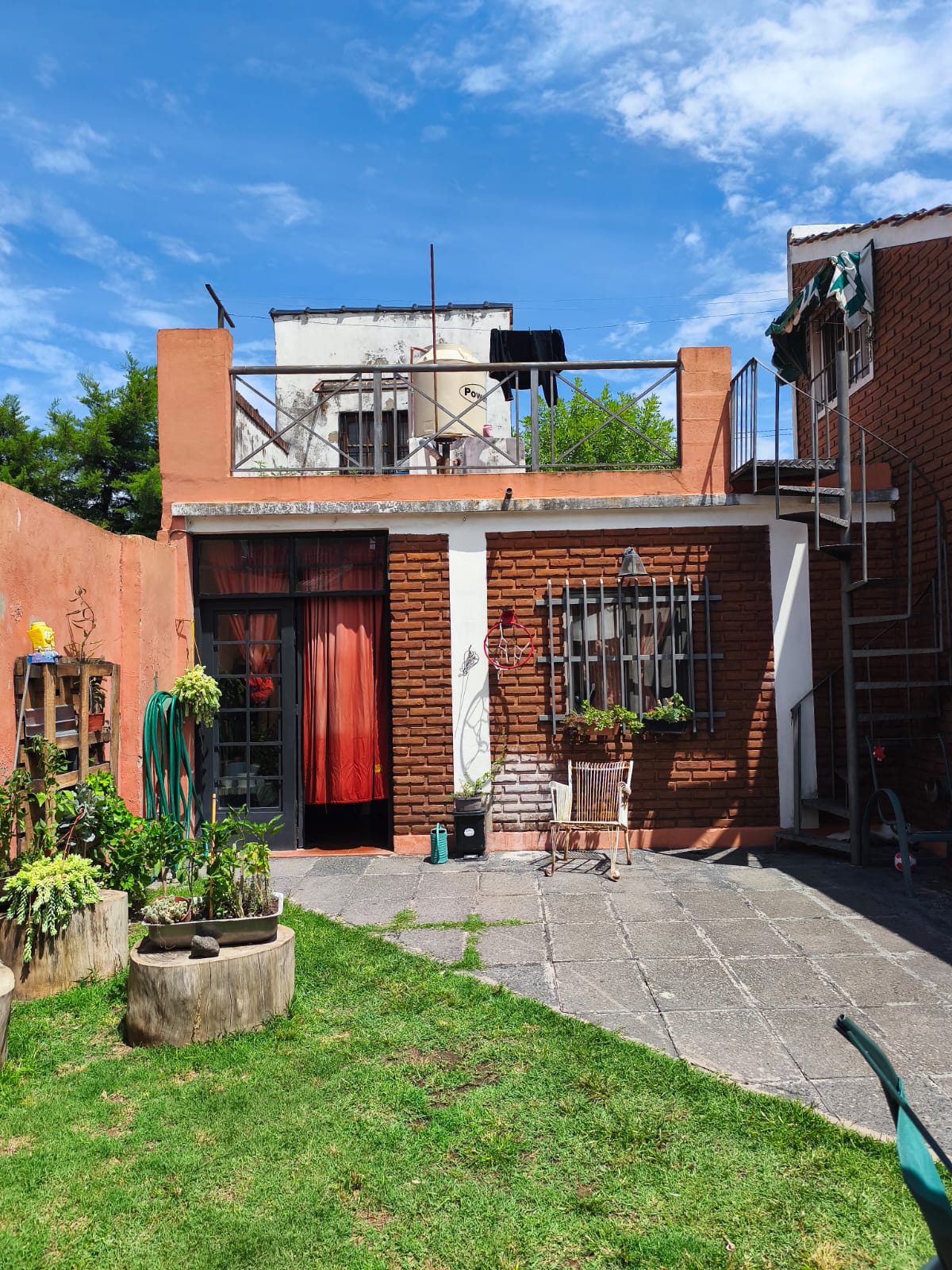 CASA MAS DEPARTAMENTO INDEPENDIENTE