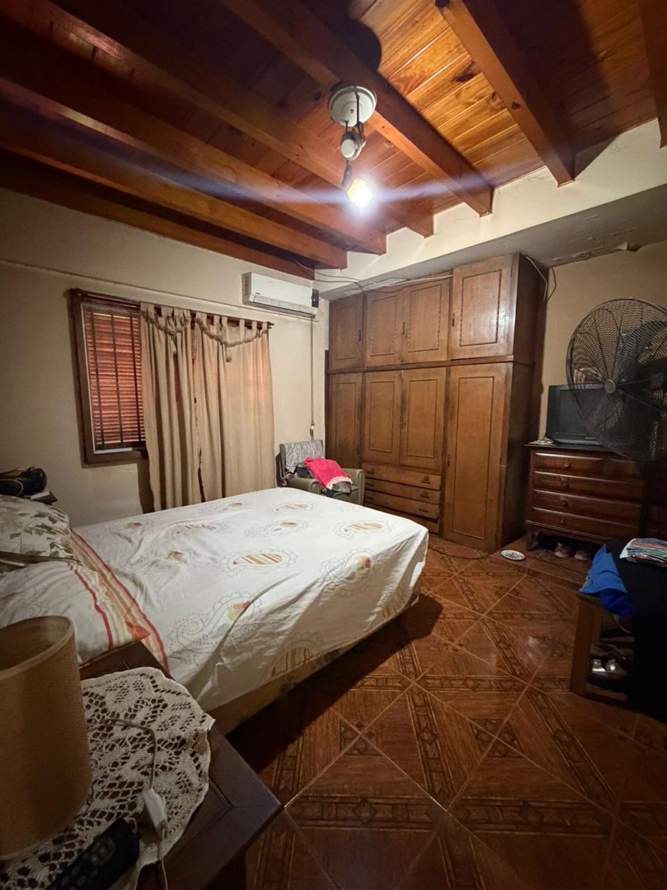 CHALET DOS PLANTAS A METROS DE BUSTAMANTE - Imagen 13