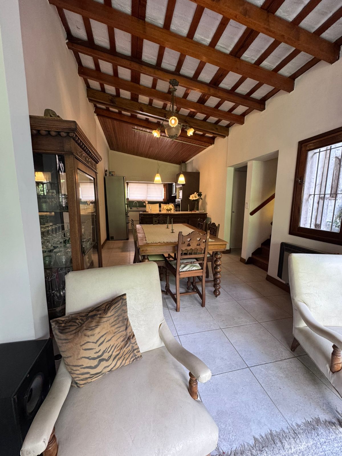 CHALET 4 AMBIENTES A UNA CUADRA DE AVENIDA - Imagen 14