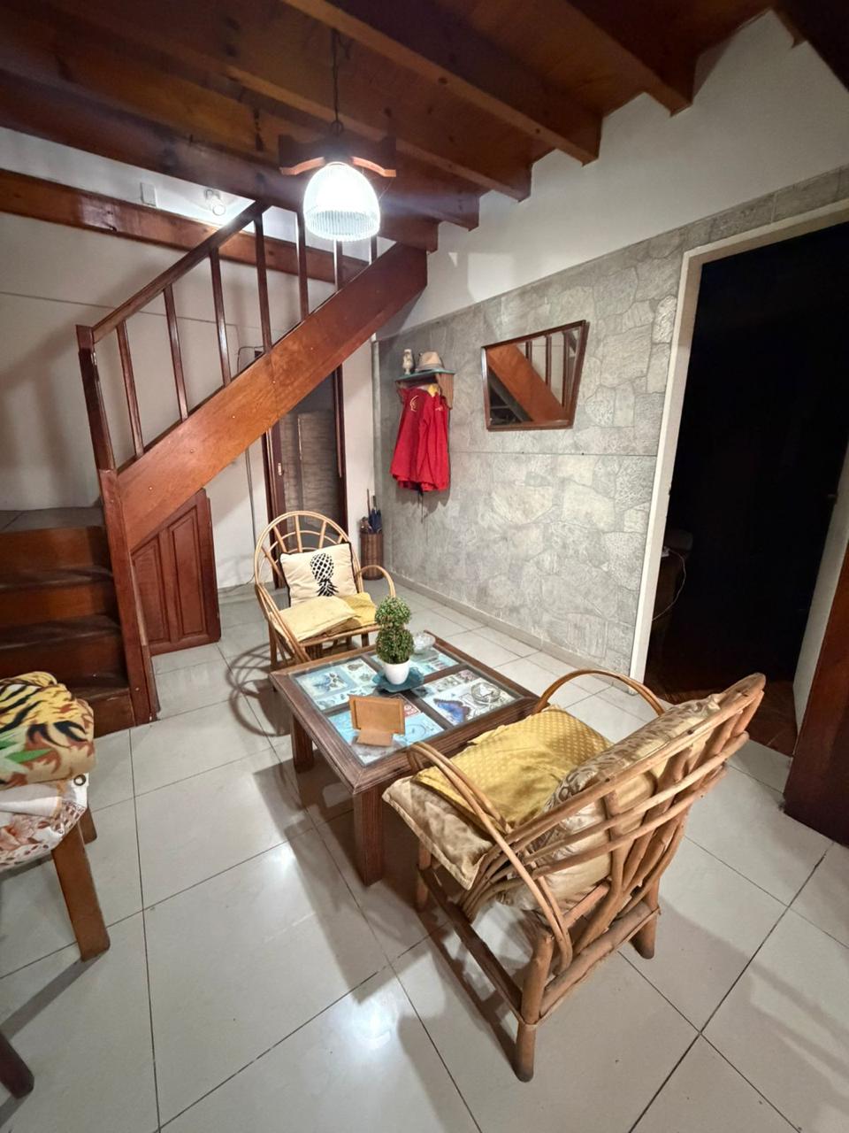 CHALET DOS PLANTAS A METROS DE BUSTAMANTE - Imagen 15