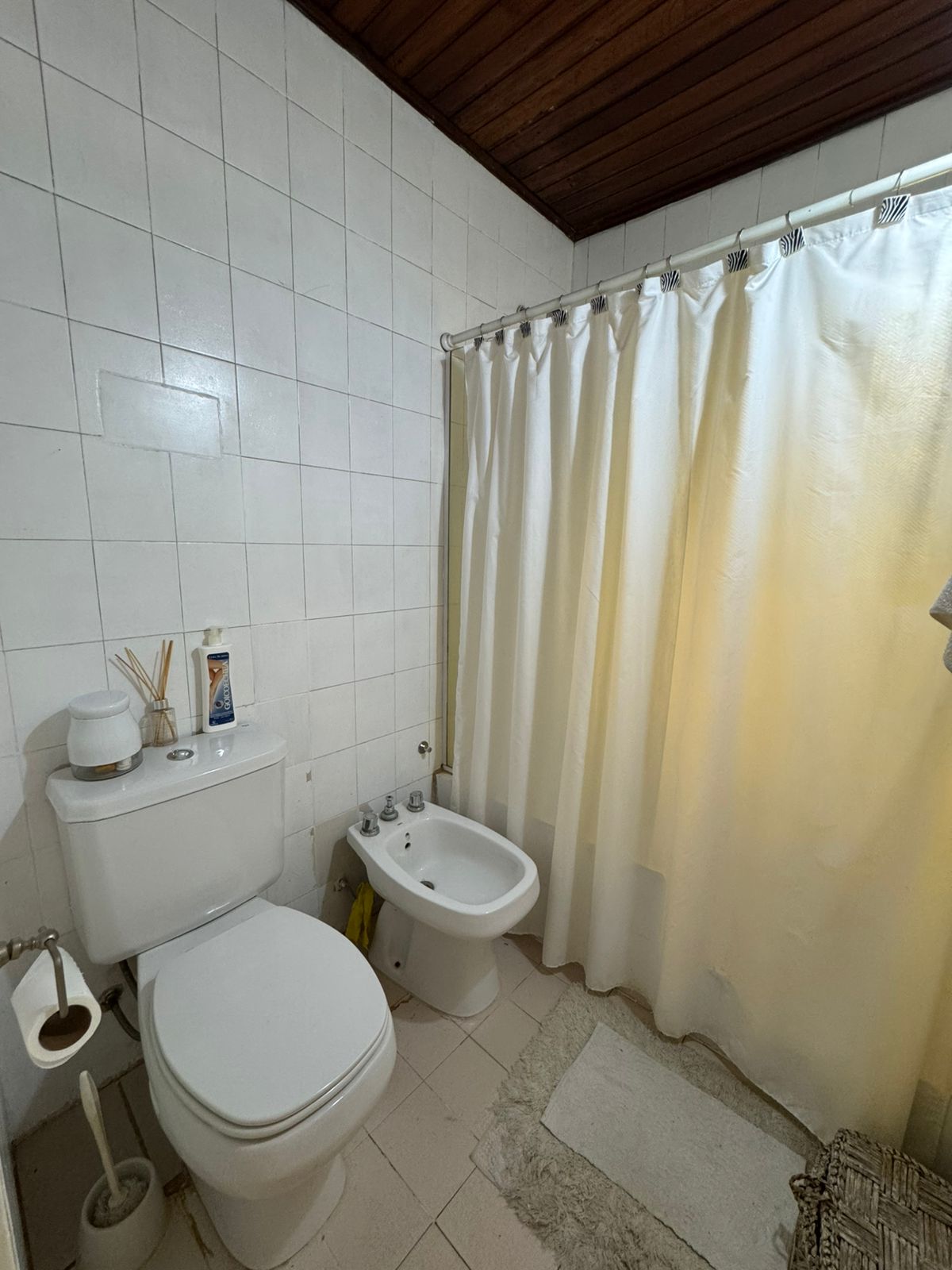 CHALET 4 AMBIENTES A UNA CUADRA DE AVENIDA - Imagen 18