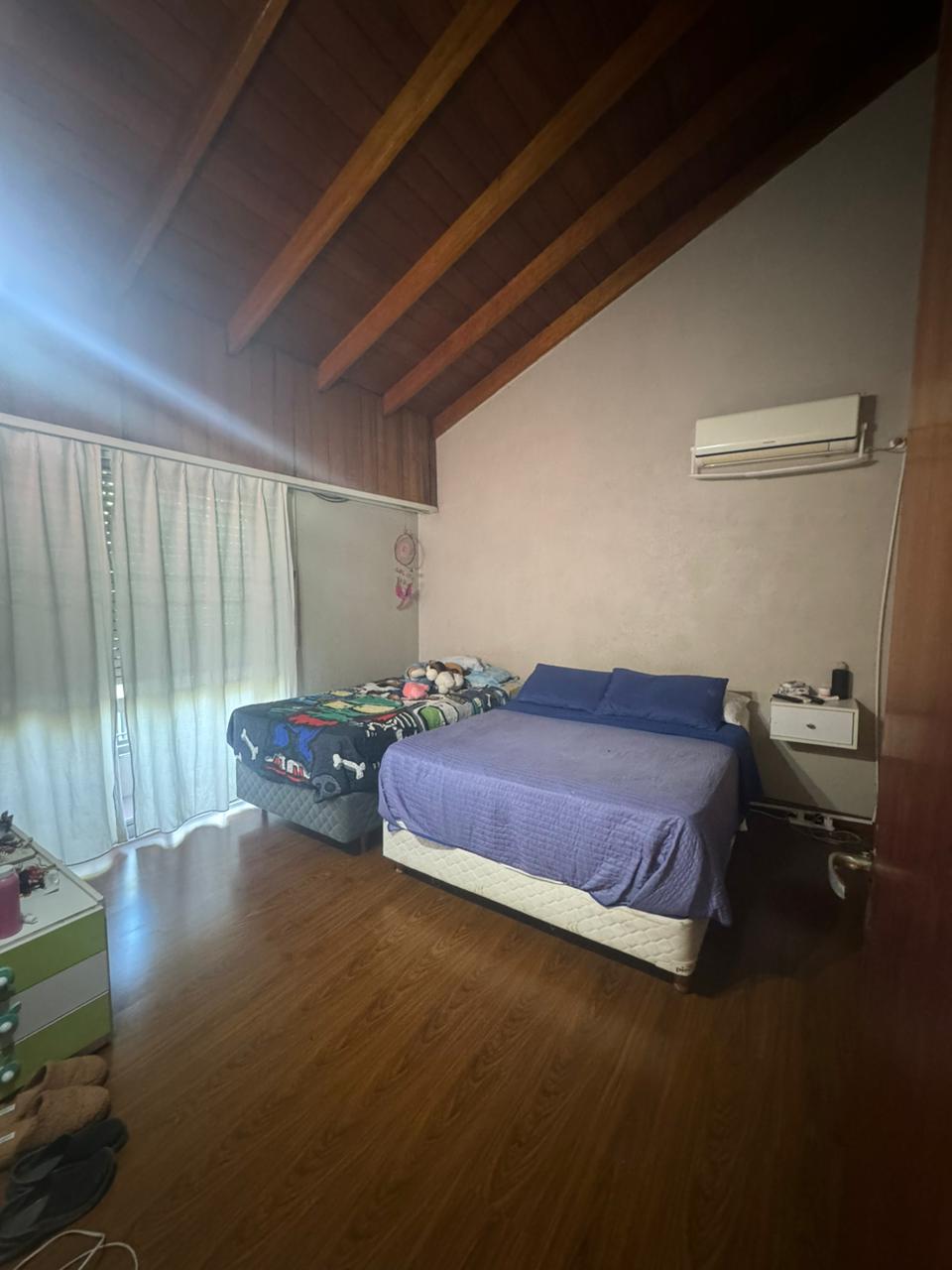 CHALET DOS PLANTAS A METROS DE AV. JAURETCHE - Imagen 12