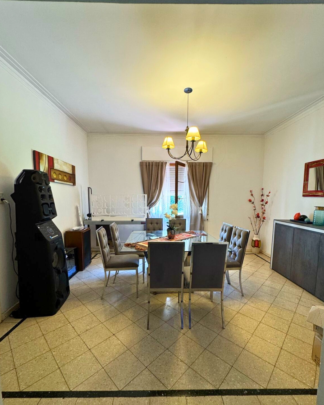 IMPORTANTE PROPIEDAD SOBRE LOTE DE 1272M2 A MTS DE AVENIDA - Imagen 3