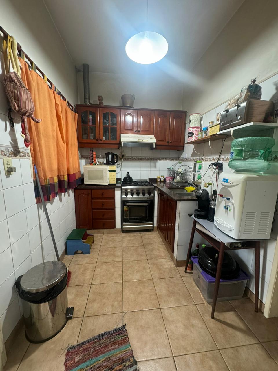 CHALET DOS PLANTAS A METROS DE AV. JAURETCHE - Imagen 4