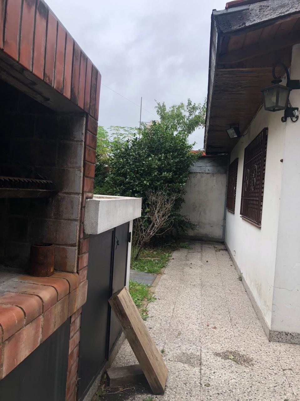 CHALET EN VENTA A UNA CUADRA DE AVENIDA - Imagen 10