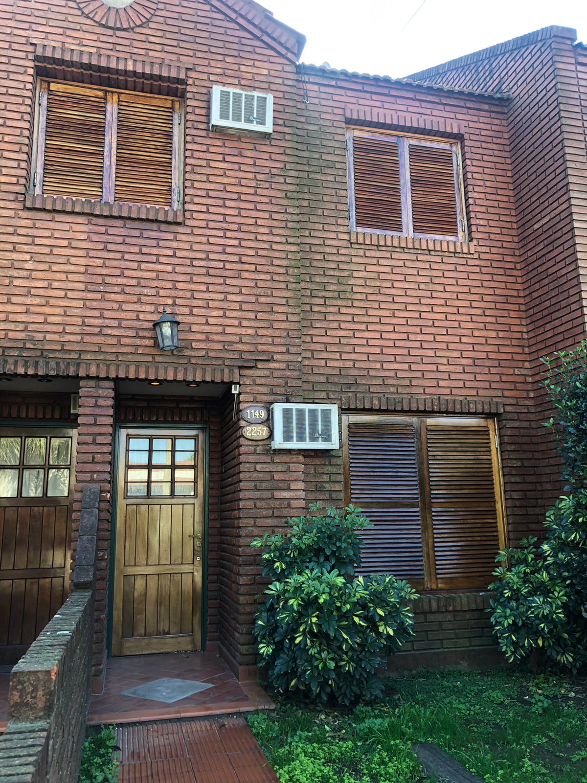 DUPLEX 4 AMBIENTES A UNA CUADRA DE AV. VERGARA