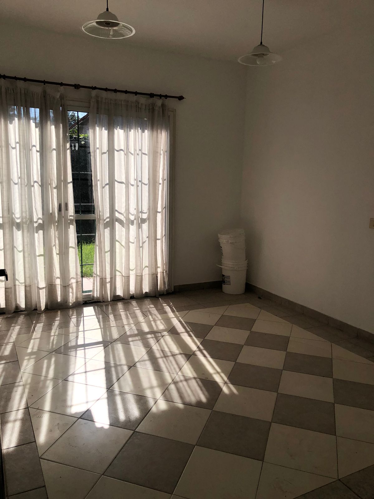 DUPLEX 4 AMBIENTES A UNA CUADRA DE AV. VERGARA - Imagen 6