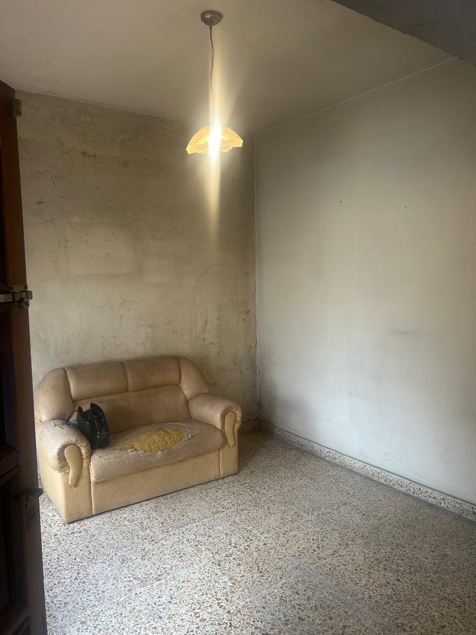 CASA 3 AMB. SOBRE LOTE 10 X 40 - Imagen 9