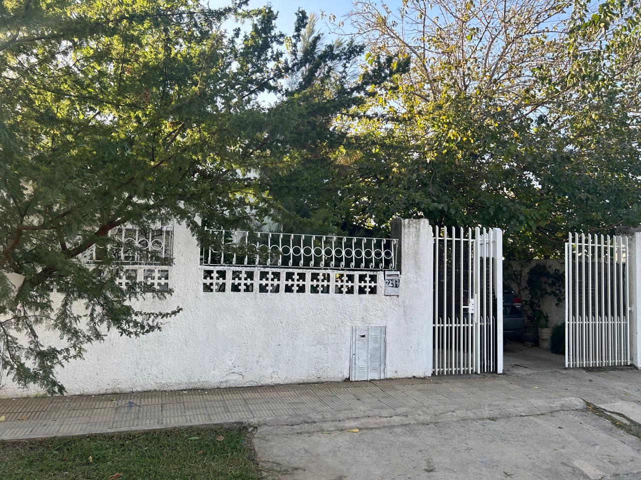 PROPIEDAD SOBRE LOTE DE 10 X 52