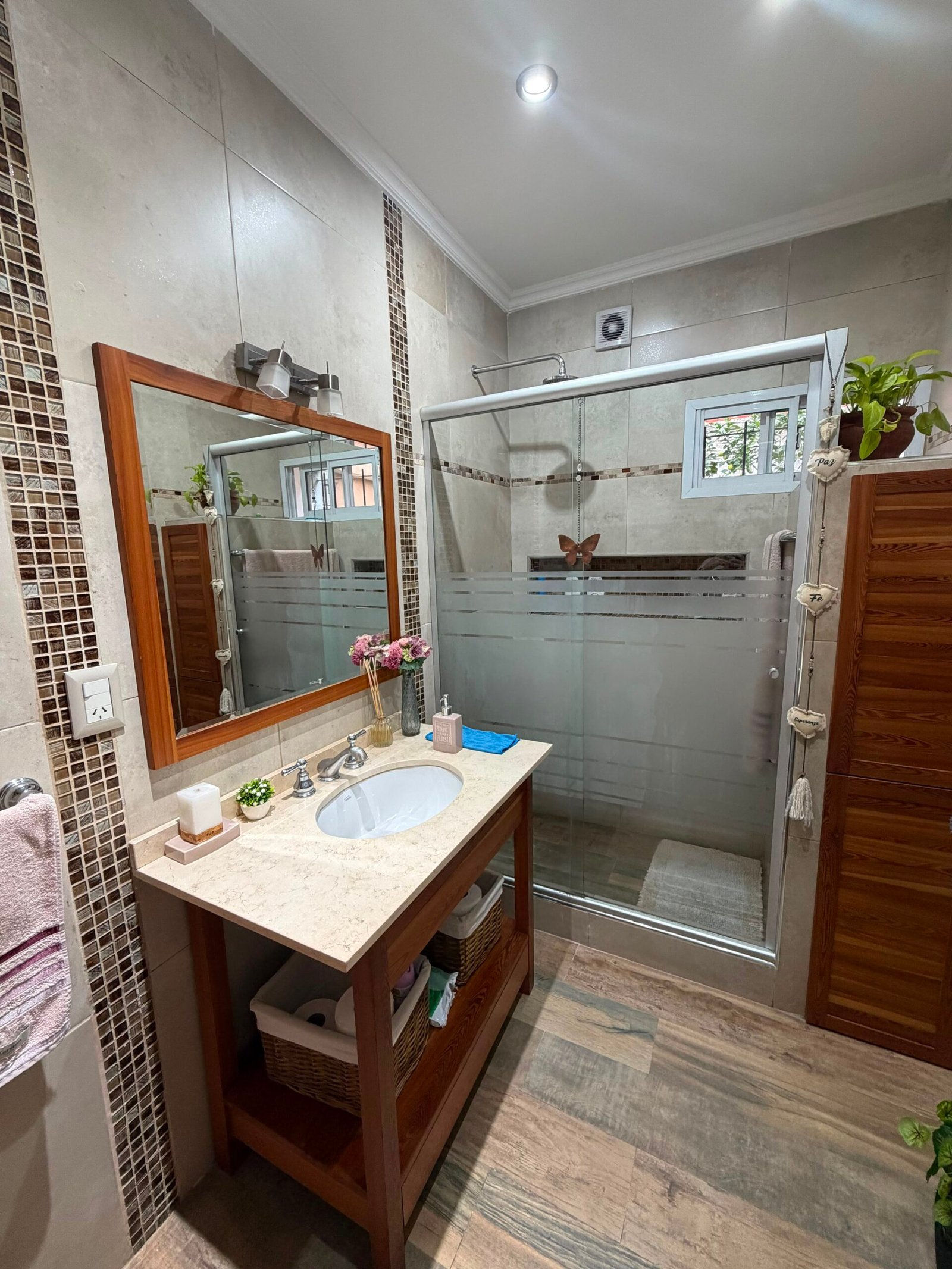 CHALET 4 AMB. EN ESQUINA - Imagen 11