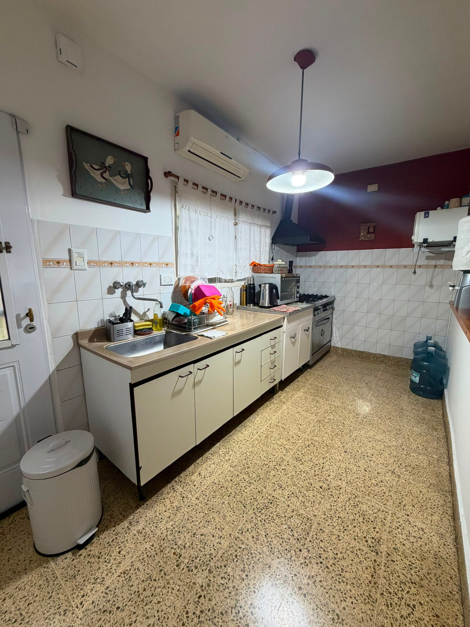 CHALET 4 AMB. EN ESQUINA - Imagen 17
