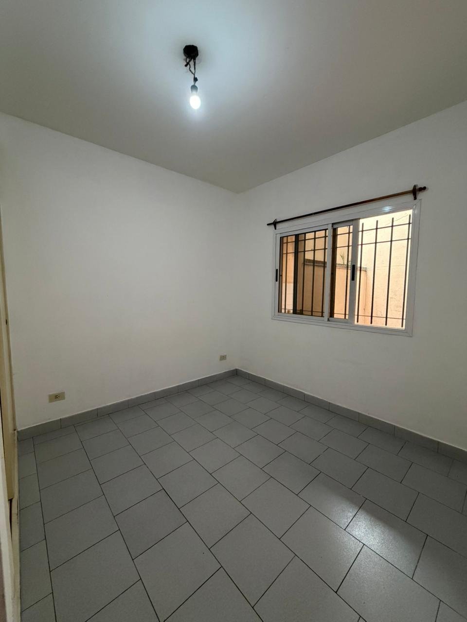 DEPARTAMENTO DOS AMBIENTES EN VILLA TESEI - Imagen 8