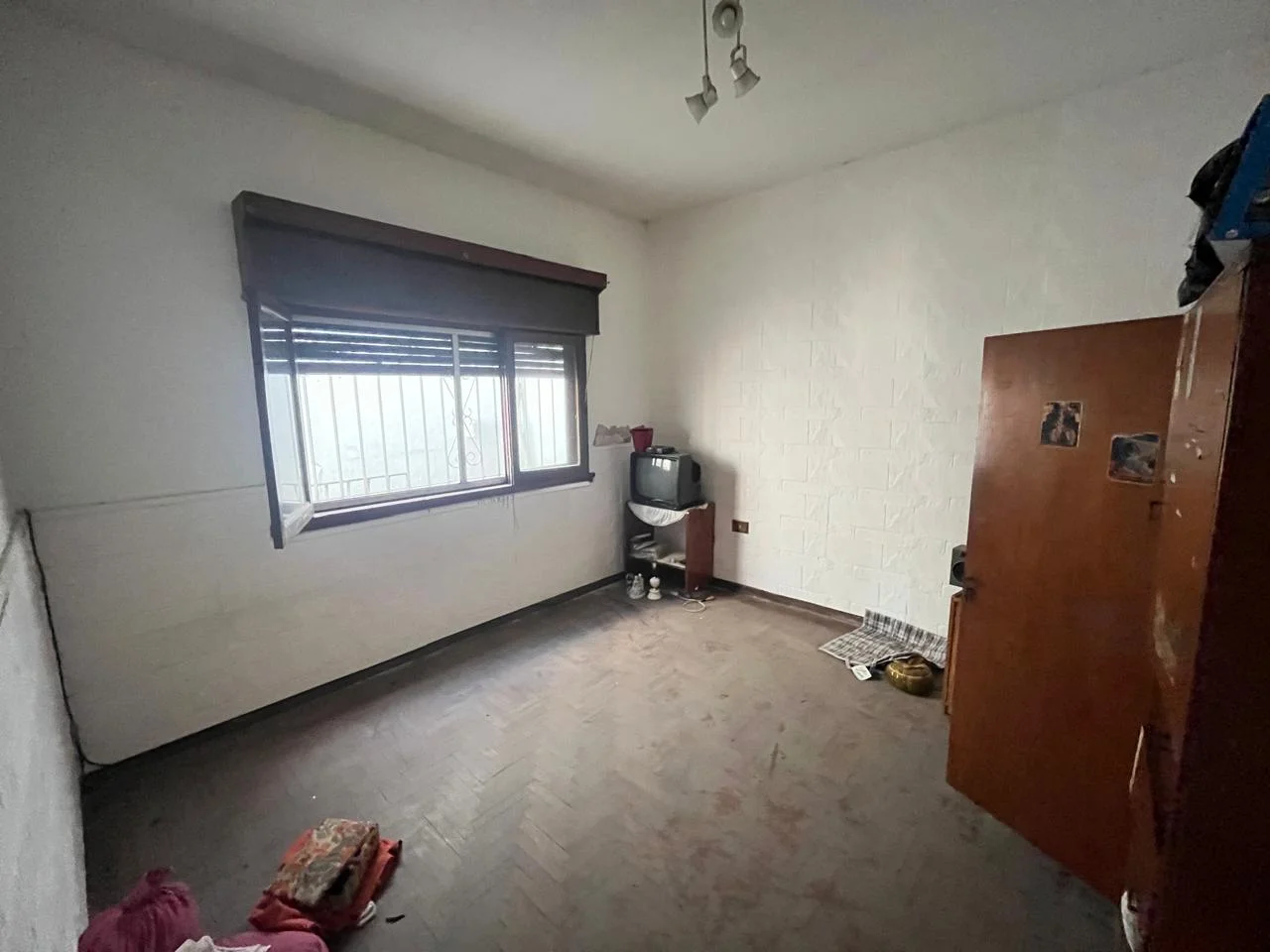 LOCAL COMERCIAL SOBRE AV. VERGARA + CASA 3 AMB. - Imagen 15