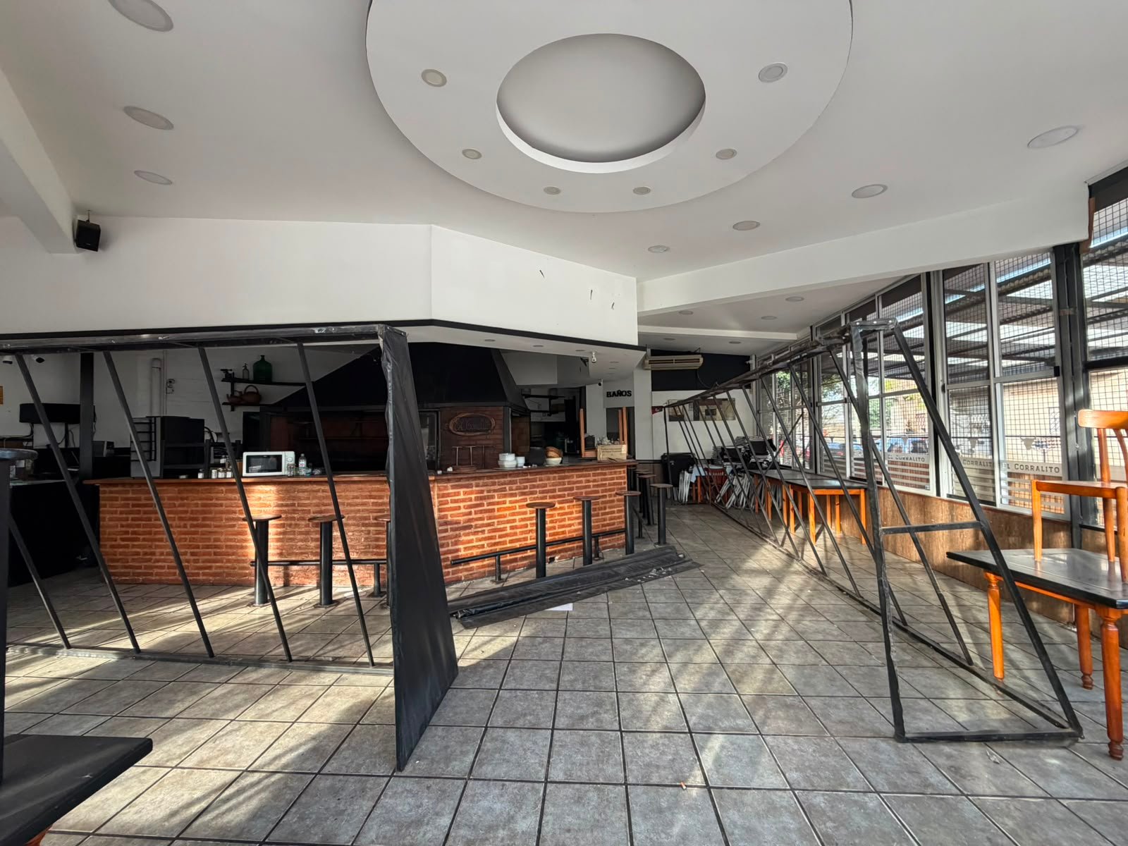 LOCAL COMERCIAL SOBRE AV. VERGARA + CASA 3 AMB. - Imagen 7