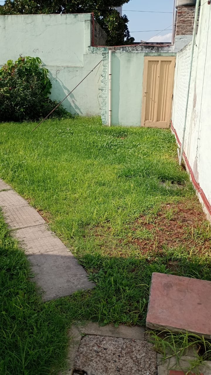 CASA AL FRENTE + DPTO INDEPENDIENTE - Imagen 4
